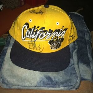 Cal hat signed signed by 5 Harlem globetrotters